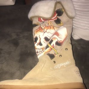 Ed hardy winter boot size 8